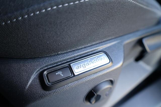 Volkswagen TIGUAN 1.5 TSI Life Business | NAP! | PANO | MASSAGE | STOEL/STUURVERW | KEYLESS | ELEK TREKHAAK | ACC |