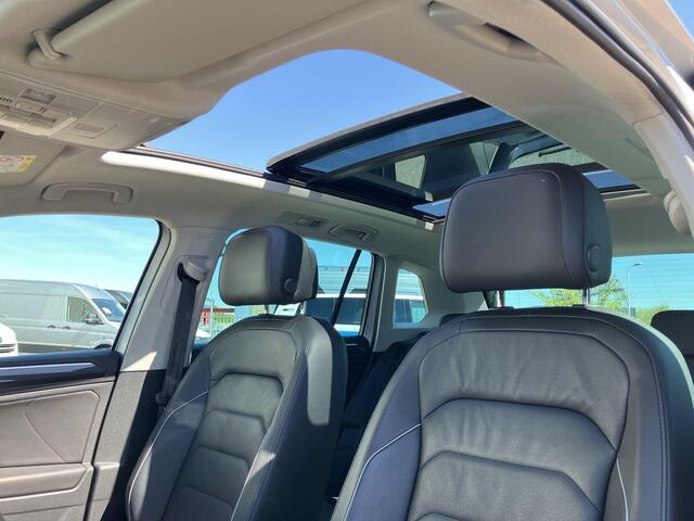 Volkswagen TIGUAN 1.4TSIeHybrid 180kW/245PK Elegance DSG · Leder · Panoramadak · 360°Camera + Parkeersensoren