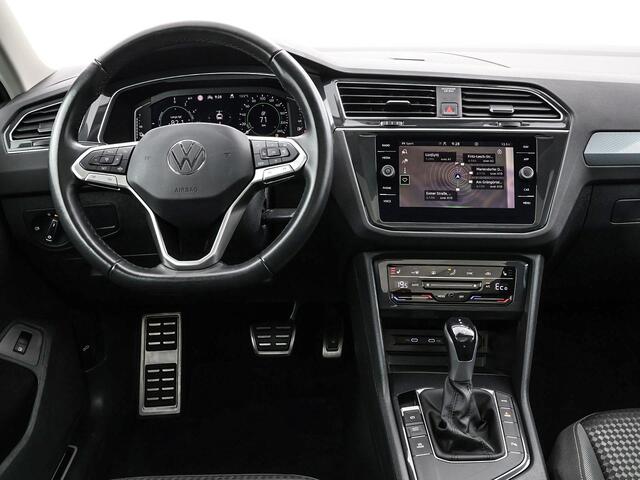 Volkswagen TIGUAN 1.4 TSI 245pk DSG eHybrid Active · Panoramadak · Apple/Android Car Play · Wegklapbare Trekhaak · Stoelverwarming · 17'' Inch ·