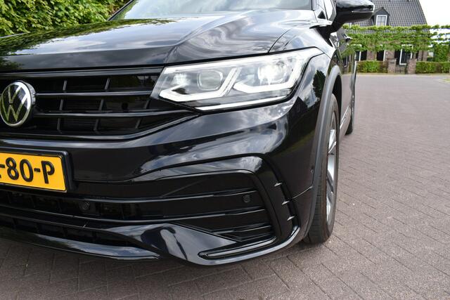 Volkswagen TIGUAN 1.5 TSI R-Line '21 LEER, PANO, BLACKLINE, ACC, TREKH.