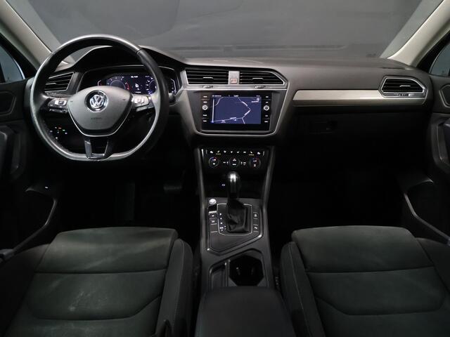 Volkswagen TIGUAN Allspace 1.5 TSI Comfortline Business [SCHUIFDAK, APPLE CARPLAY, ANDROID AUTO, VIRTUAL COCKPIT, MASSAGE STOEL, VELOURS BEKLEDING, STOELVERWARMING, PARKEERSENSOR VOOR+ACHTER, NIEUWSTAAT]