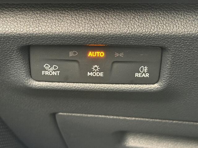Volkswagen TIGUAN 1.5 eHybrid Elegance 204pk | Trekhaak | Camera | Dode hoek | Elek. klep | incl. verlengde garantie