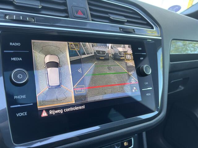 Volkswagen TIGUAN 1.5 TSI ACT Highline Business R | Pano | Keyless | 360 Camera | Stoelverwarming