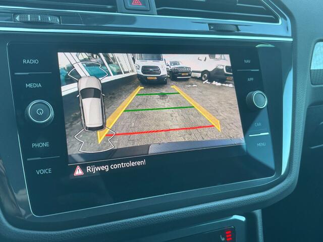 Volkswagen TIGUAN 1.5 TSI Life Business | Parkeer Camera | Stuur Verwarming | Adaptive Cruise