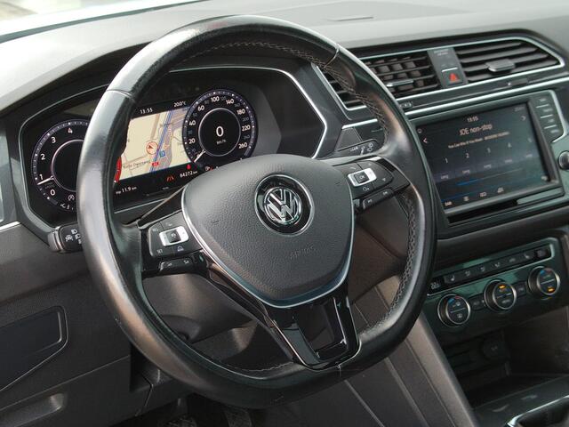 Volkswagen TIGUAN 1.4 TSI Comfortline Business R, Elektr. Trekhaak / Schuifdak / Virtual Cockpit / ErgoActive / Full LED / Adaptive Cruise / 19' LMV