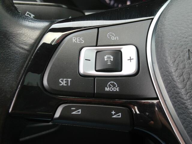 Volkswagen TIGUAN 1.4 TSI Comfortline Business R, Elektr. Trekhaak / Schuifdak / Virtual Cockpit / ErgoActive / Full LED / Adaptive Cruise / 19' LMV