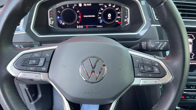 Volkswagen TIGUAN 1.5 TSI Life Business FULL LED / CAMERA / STOELVERW / STUURVERW / CARPLAY / CLIMA / DAB+ / ACC / NL-AUTO