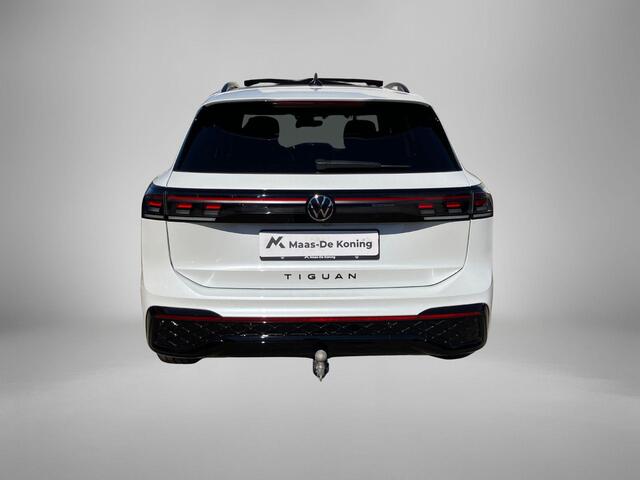 Volkswagen TIGUAN 1.5eHybrid 150kW/204PK R-Line Black Style · Leder · Harman Kardon · Panoramadak · Trekhaak · 360°Camera + Parkeersensoren · Garantie t/m 11-05-2030 of 100000km.