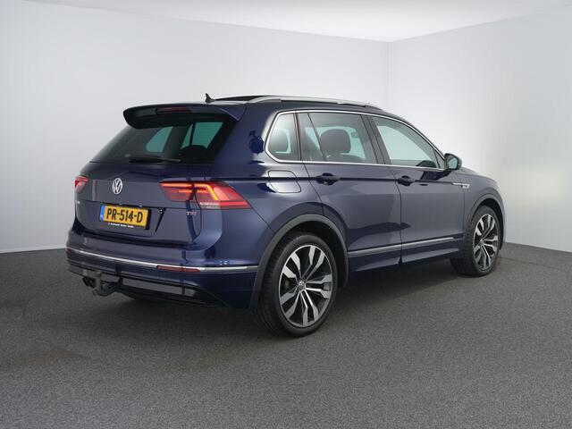 Volkswagen TIGUAN 1.4 TSI ACT Highline | Pano | Zwenkhaak | ACC | Winterpakket |