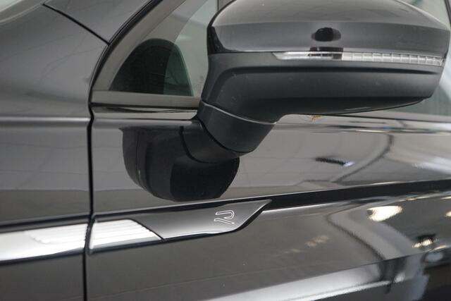 Volkswagen TIGUAN 1.5 TSI R-Line Black Style | Pano | Trekhaak