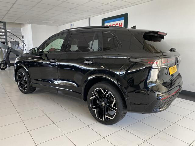 Volkswagen TIGUAN 1.5 eHybrid R-Line Edition 272 PK Full Option, Panoramadak , Headup , Trekhaak, Leer , Massage stoelen