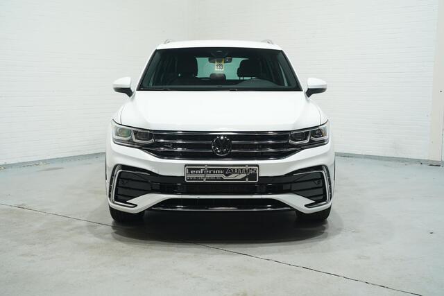 Volkswagen TIGUAN 1.4 TSI eHybrid R-Line Business+ NAP Clima Camera 360 Apple Carplay Led koplampen Rijklaar!