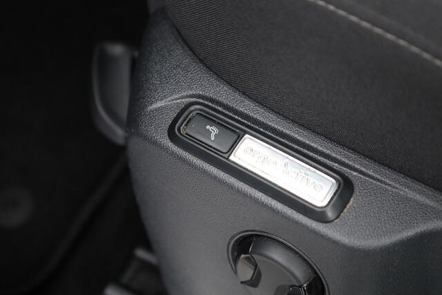 Volkswagen TIGUAN 1.5 TSI ACT R-Line Highline | Rijklaar | Orig. NL | S/K-Dak | Dig. Cockpit | Massage | Trekhaak | Camera+PDC | Adapt. Cruise | Stoelverw. | Nav+App.Connect | DAB | Elek. Klep V