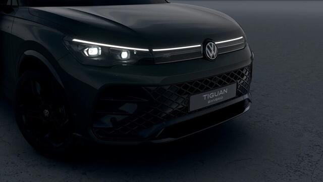 Volkswagen TIGUAN 1.5 eHybrid 204 6DSG R-Line Edition | 'App-Connect' draadloze smartphone integratie | Automatische afstandsregeling (Adaptive Cruise Control) | Black Style Pakket