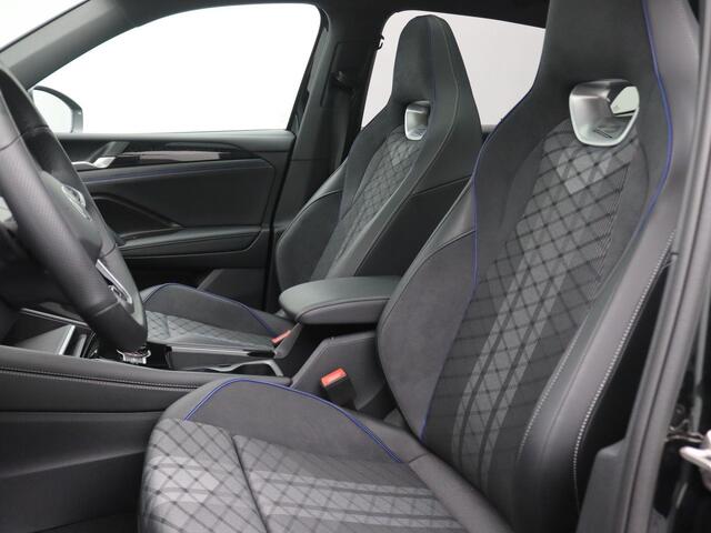 Volkswagen TIGUAN 1.5 eHybrid R-Line Edition 272PK DSG SOH 100%, Panoramadak, Trekhaak, Black Style, Navi, Elektr. Achterklep, 19" LM Velgen, Keyless, Side Assist, Matrix LED-Verlichting, 360gr. Camera