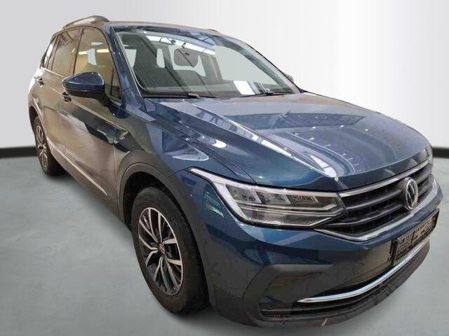 Volkswagen TIGUAN 1.4 TSI eHybrid 245pk PHEV Life / Trekhaak 1800kg / Navigatie / Massage