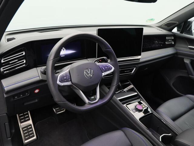 Volkswagen TIGUAN 1.5 eHybrid 272 Pk Automaat R-Line Edition | Black Style | Trekhaak | Panorama dak | Stoelverwarming | 360 Camera | Adaptive Cruise | CarPlay | 20 Inch | 7.935 Km !!