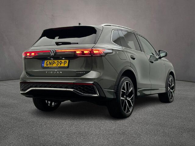Volkswagen TIGUAN R-Line Business 1.5 TSI eHybrid 204pk DSG Automaat Trekhaak, Panoramadak, Adaptive cruise control, Navigatie, Harman Kardon audio