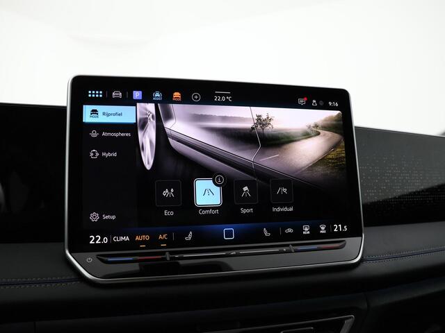 Volkswagen TIGUAN 1.5 eHybrid 272pk DSG R-Line Edition · Panoramadak · 360 Camera · Inklap. Trekhaak · Matrix LED · Keyless · Massagefunctie · Dodehoeksensor · Garantie t/m 27-10-2029 of 100.000km