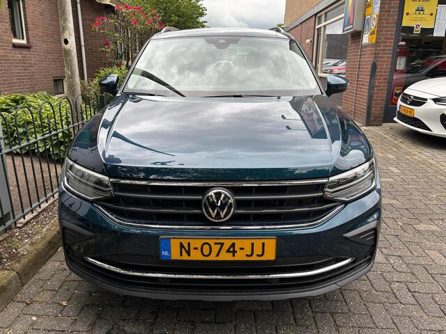 Volkswagen TIGUAN 1.5 TSI Life Business