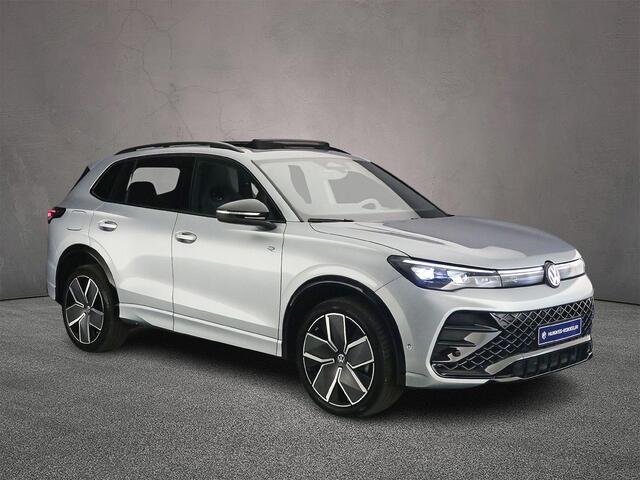 Volkswagen TIGUAN R-Line Edition 1.5 TSI eHybrid 272pk DSG Automaat Trekhaak, Black Style, Panoramadak, Adaptive cruise control, 360 camera, Navigatie