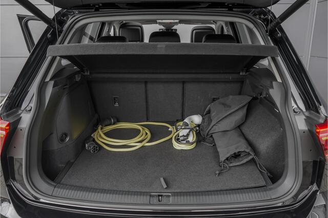 Volkswagen TIGUAN 1.4 TSI eHybrid Elegance Lederen Memory Seats Pano HUD ACC 360°