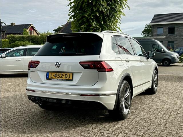 Volkswagen TIGUAN 1.4 TSI ACT Comfortline business R-line Navi Carplay