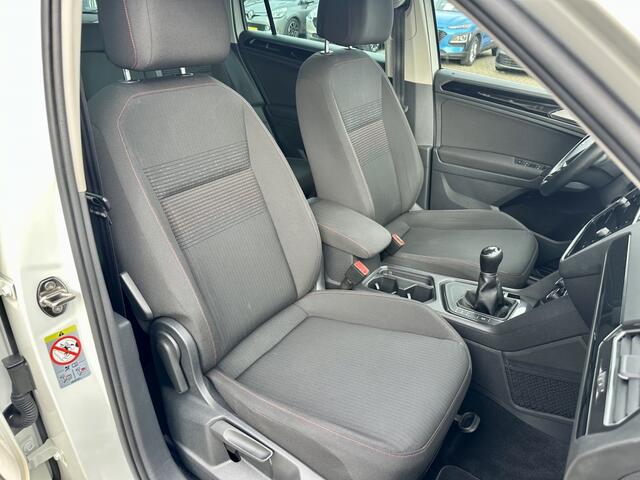 Volkswagen TIGUAN 1.4 TSI ACT Comfortline business R-line Navi Carplay