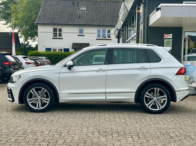 Volkswagen TIGUAN 1.4 TSI ACT Comfortline business R-line Navi Carplay