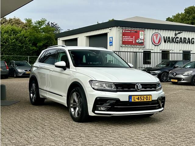 Volkswagen TIGUAN 1.4 TSI ACT Comfortline business R-line Navi Carplay