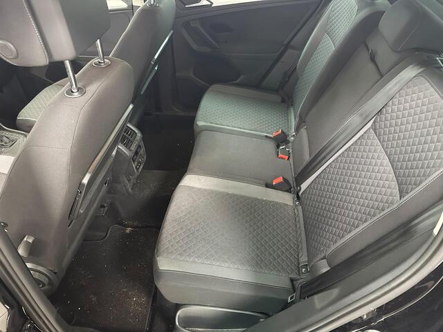 Volkswagen TIGUAN 1.5 TSI ACT Comfortline Business TREKHAAK | NAVIGATIE | ELEKTRISCHE ACHTERKLEP