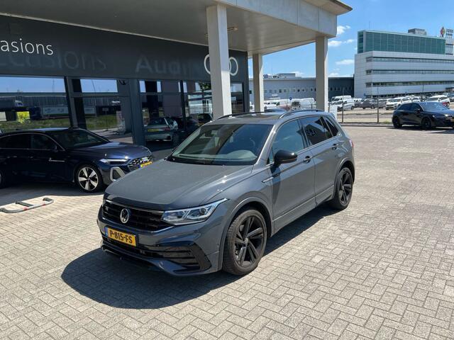 Volkswagen TIGUAN 1.5 TSI R-Line Business+ | Trekhaak | Panoramadak | Black Style |