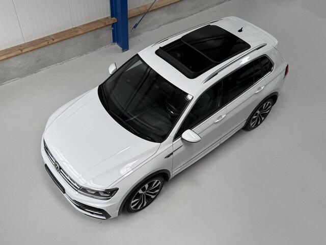 Volkswagen TIGUAN 1.4 TSI 4Motion Highline - NL AUTO - PANORAMADAK - AUTOMAAT - VIRTUAL COCKPIT - GROOT NAVIGATIE - TREKHAAK - CARPLAY - ADAPTIEVE CRUISE CONTROL