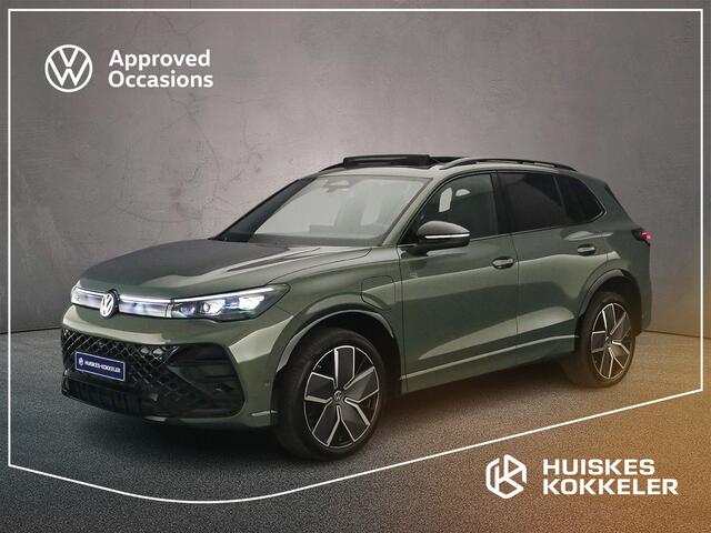 Volkswagen TIGUAN R-Line Edition 1.5 TSI eHybrid 272pk DSG Automaat Trekhaak, Black Style, Adaptive cruise control, Panoramadak, LED matrix koplampen, 360 camera