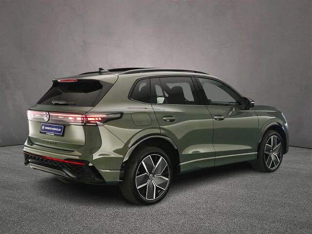 Volkswagen TIGUAN R-Line Edition 1.5 TSI eHybrid 272pk DSG Automaat Trekhaak, Black Style, Adaptive cruise control, Panoramadak, LED matrix koplampen, 360 camera