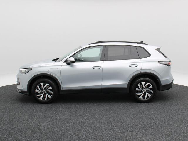 Volkswagen TIGUAN 1.5 eHybrid Life Edition | Trekhaak | Navigatie | Adaptieve Cruise Control | Adaptief Onderstel |