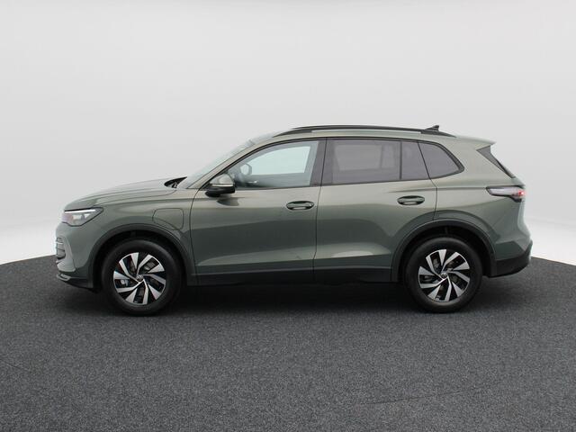 Volkswagen TIGUAN 1.5 eHybrid Life Edition | Trekhaak | Navigatie | Adaptieve Cruise Control | Adaptief Onderstel |