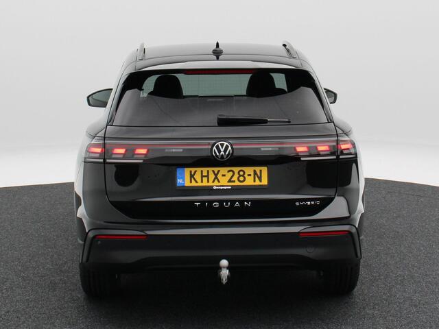 Volkswagen TIGUAN 1.5 eHybrid Life Edition | Trekhaak | Navigatie | Adaptieve Cruise Control | Adaptief Onderstel |