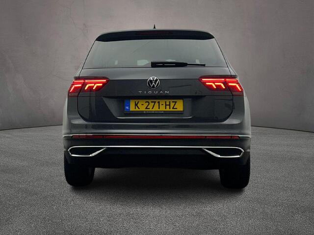 Volkswagen TIGUAN Elegance 1.5 TSI 150pk DSG Automaat Trekhaak, Panoramadak, Adaptive cruise control, Elektrische achterklep, LED matrix koplampen, Achteruitrijcamera
