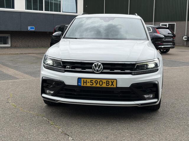 Volkswagen TIGUAN 1.5 TSI ACT Highline Business R R LINE | PANORAMA DAK | DIGIT. DASHB. | CAMERA | ODERH. HISTORIE | CAR PLAY | TREKHAAK