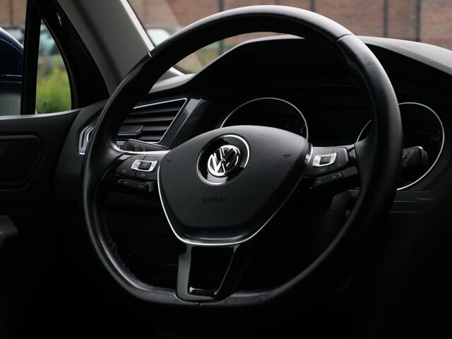 Volkswagen TIGUAN 1.5 TSI Comfortline 131 PK Navi / Apple Carplay / Trekhaak