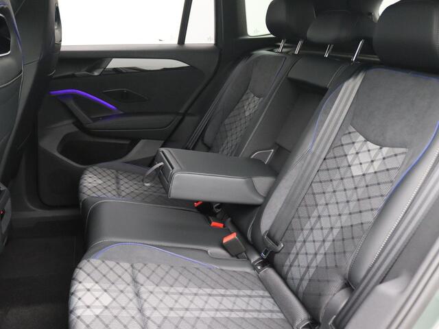 Volkswagen TIGUAN 1.5 eHybrid R-Line Edition 272PK DSG Pano-Schuifdak, Black Style, Trekhaak, 20" LM Velgen, Head-Up Display, Matrix LED-Verlichting, 360gr. Camera, Navi, Elektr. Achterklep