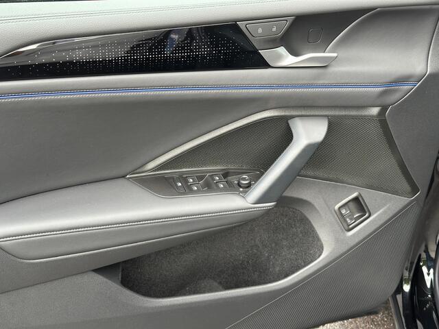 Volkswagen TIGUAN 1.5 eHybrid R-Line | Black line | 360 Camera | Harman/Kardon | Trekhaak | Dode hoek | IQ light | Elek. klep | Rijklaar incl. garantie