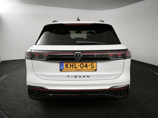 Volkswagen TIGUAN 1.5 eHybrid R-Line Edition | Full Options | Winterset op LM Velg aanwezig |