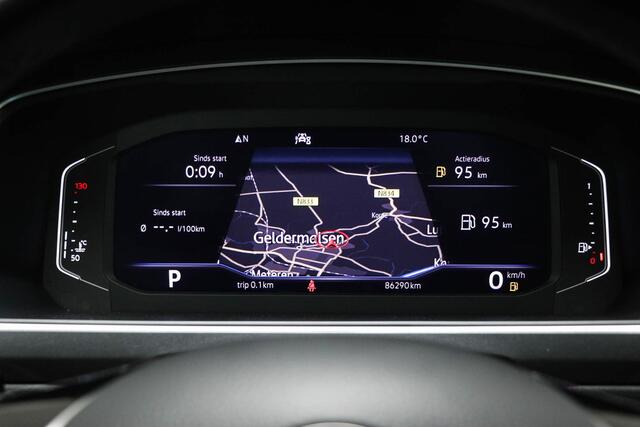 Volkswagen TIGUAN 1.5 TSI ACT Highline | STOELVERWARMING | APP CONNECT | NAVIGATIE | CAMERA | TREKHAAK