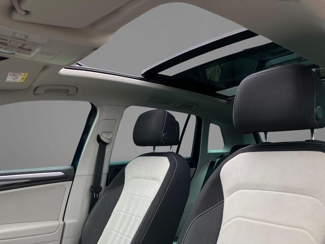 Volkswagen TIGUAN 1.4TSIeHybrid 180kW/245PK Elegance · Panoramadak · Camera + Parkeersensoren · Apple/Android Car Play ·