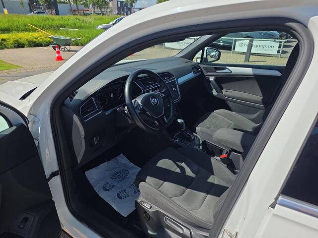 Volkswagen TIGUAN 1.4 TSI ACT Comfortline Business R | Pano | Elek. klep | ACC | Automaat |
