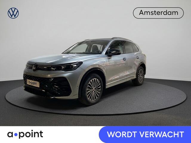 Volkswagen TIGUAN 1.5 eHybrid R-Line Edition 204 pk Automaat (DSG) | Verlengde garantie | Navigatie | Trekhaak (wegklapbaar) | Parkeersensoren (Park assist) | Rondomzicht camera | Black Style pakket | R-Line |