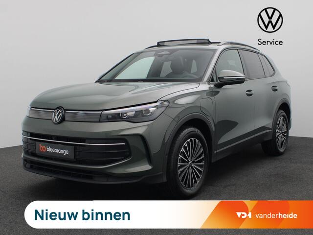 Volkswagen TIGUAN 1.5 eHybrid Life Edition 204PK DSG Panoramadak, Trekhaak, 360gr. Camera, Zwarte hemelbekleding, 18" LM Velgen, Navi via Apple Carplay/Android Auto, Keyless, Elektr. Achterklep, Side Assist