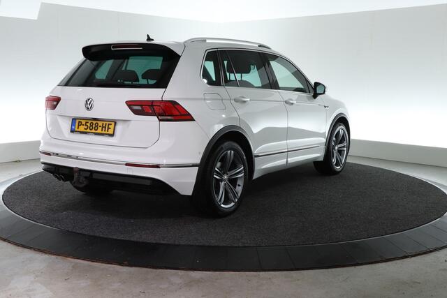 Volkswagen TIGUAN 1.5 TSI ACT Highline Business R | TREKHAAK | STOEL-STUURVERW. | ADAP. CRUISE |
